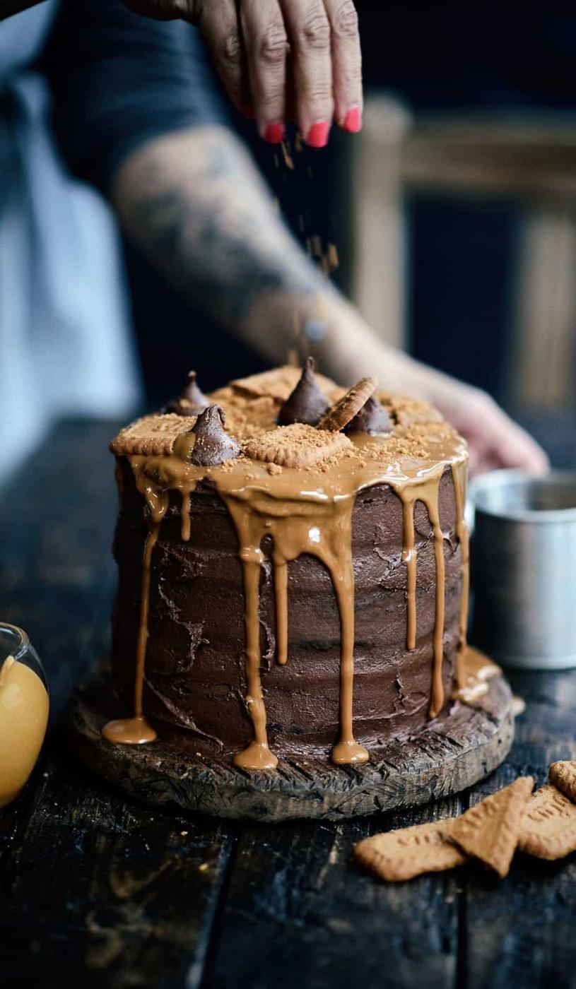Vegan Biscoff Layer Cake