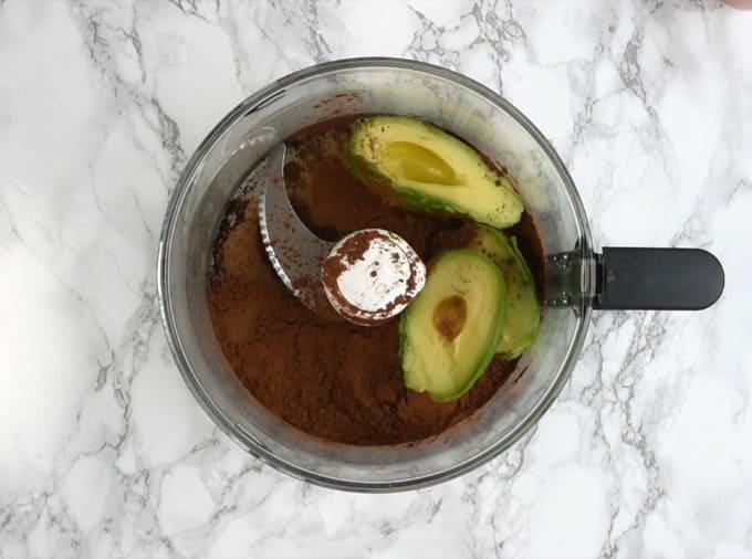 Avocado chocolate frosting