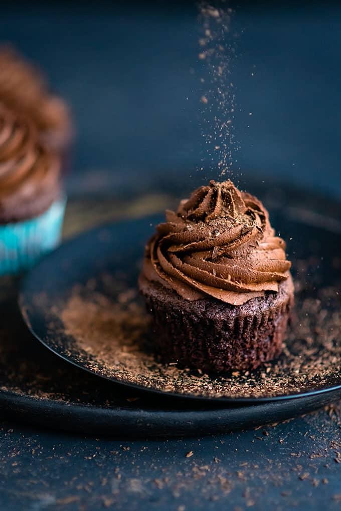 Easy Vegan Chocolate Cupcakes