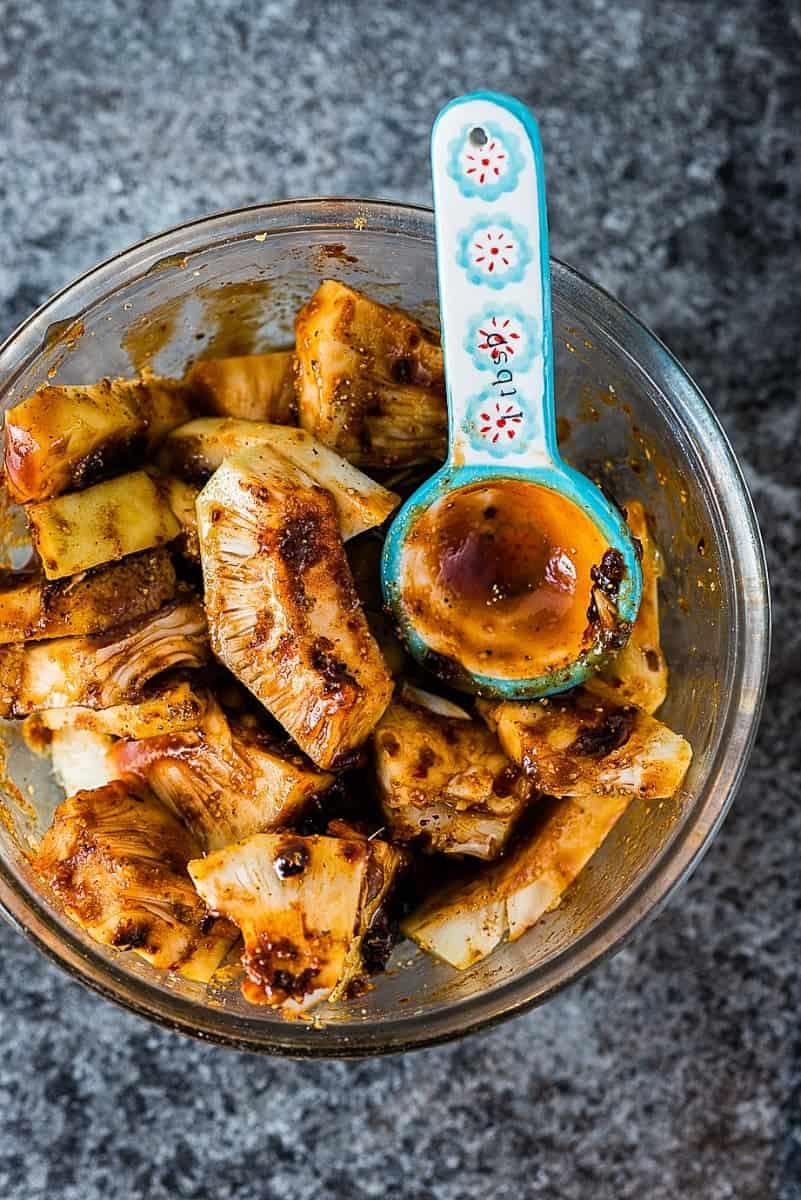 bowl with jackfruit and marinade