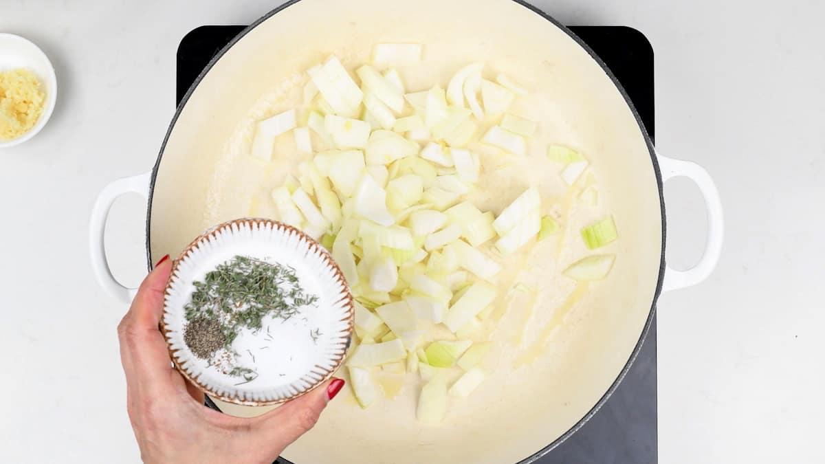 Cooking onions in a casserole dish