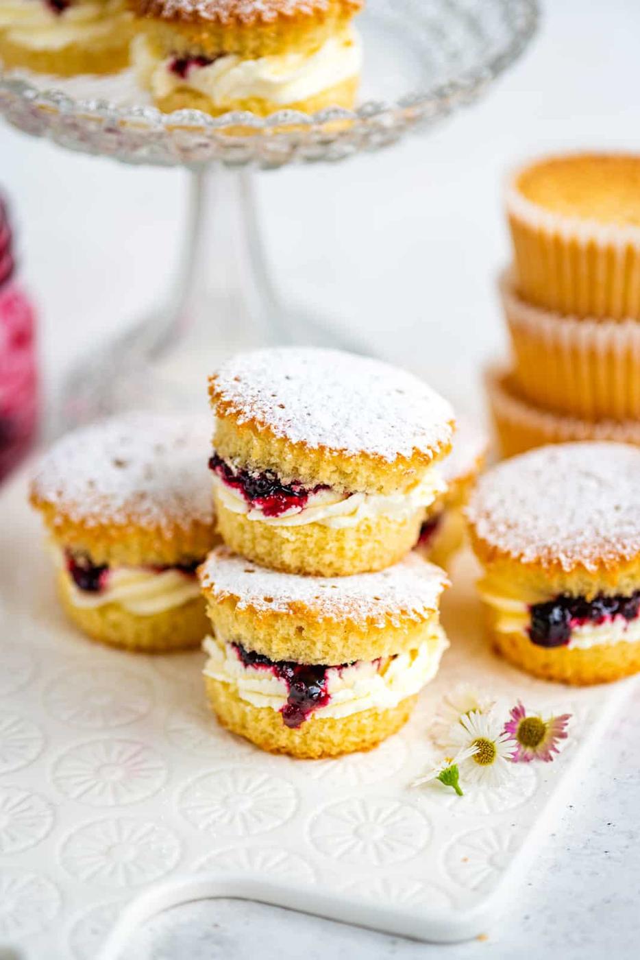 Victoria Sponge Cupcakes
