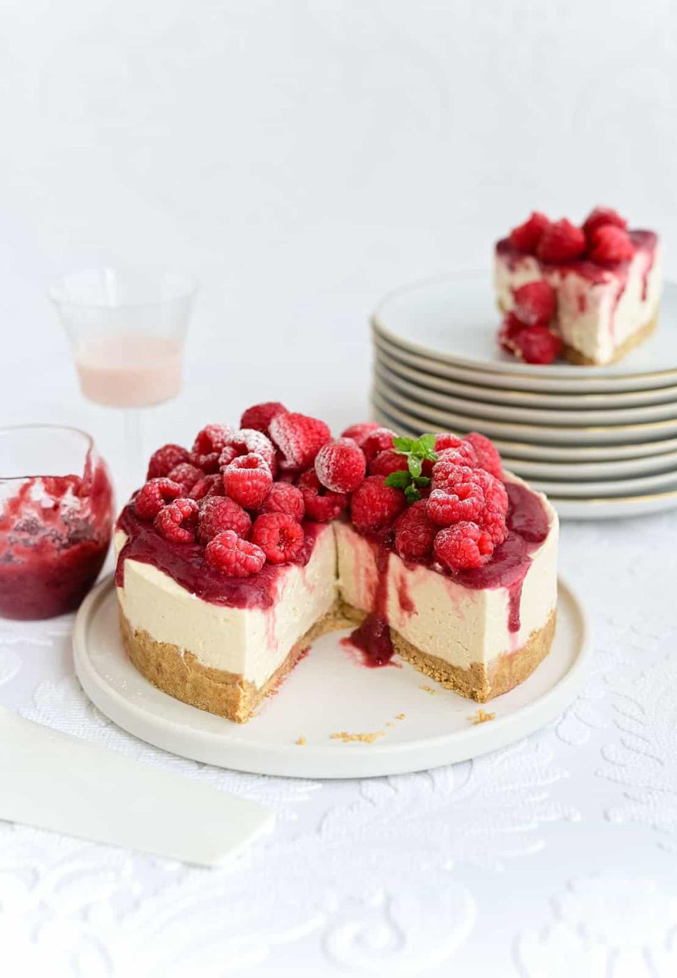 White Chocolate Raspberry Cheesecake